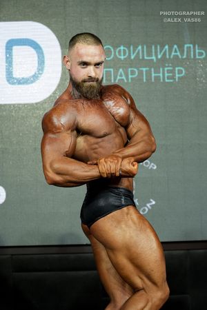 CLASSIC PHYSIQUE ЮНИОРЫ